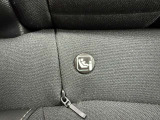 愛車のシート・インテリアをキレイなまま保つことができるルームコーティングをおすすめしております。本革シートだけでなくファブリックシートのお車でも効果を発揮致します。