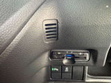 高速の出入りを楽にできるETC車載器付きです。