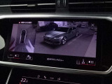 前方・サイド・後方それぞれのカメラ映像を一つに合わせて、360度全方向からの「3Dサラウンドビュー映像」を映しだすことが出来ますので、狭い路地裏が苦手な方でも安心して駐車が出来ます。