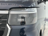 LEDヘッドライトは、点灯の瞬間から最大光量を発揮し、突然暗くなるトンネルなどでの安定感を高めます。