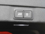 ドイツ車には特徴があり、メーターのメモリに一部色がついています。これはドイツでは推奨速度という考えがあるためです。安全で快適に走る際に適している速度を指しています
