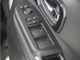 ◆パワーウィンドウスイッチ◆運転席から全席の窓の開閉操作を行うことが出来いつでも換気ができます!