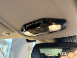 エアバッグが展開するような深刻な事故が発生した際、車両からコール・センターへ自動的にSOSコールを発信します。ドライバーが事故の衝撃で意識を失っている場合でも、的確かつスピーディな救急対応が可能です!