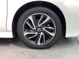 純正アルミホイール☆Honda車にぴったりなデザインです。