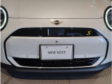 業界屈指の車両検査専門会社「AIS」による「安心・安全」のお車選びが出来るように公平な第三者機関として厳正な「車両検査」を行っております。
