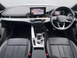 インテリアはブラックを基調とした内装になっております。飽きの来ないドイツ車らしい内装です。