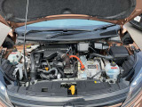 e-POWERはエンジンを発電専用にしてエンジンの作動時間を短縮。さらに、ロードノイズが大きい路面を検知して、ロードノイズの中にエンジン音を隠すことで静かに発電します。
