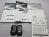 取説・メンテナンスノート・スマートキーの3点セットです。