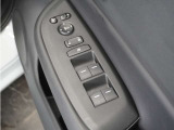 ◆パワーウィンドウスイッチ◆運転席から全席の窓の開閉操作を行うことが出来いつでも換気ができます!