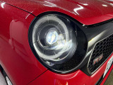 LEDヘッドライトが暗い夜道をしっかりと照らしてくれるので安全に運転できます。