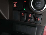 各操作スイッチなどもハンドルから手を放すことなく操作可能で安全運転に支援いたします!