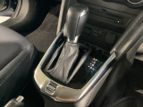 全てのトランスミッションのメリットを兼ね備えた理想的なAT、それがSKYACTIV-DRIVE(スカイアクティブドライブ)。「滑らかな変速」「ダイレクト感のあるシフトフィール」そして「低燃費」が特長です!