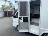 中古車は全てWeb在庫です。現車はストックヤードにて保管しており常時展示はしておりませんので、現車をご確認の場合は事前にお電話にてご連絡お願い致します。075-922-2313 定休日:毎週水曜日