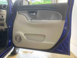 全ての車両に除菌・消臭システム「ワンダークリーン」を施工済みです。シートの表面はもちろん、後ろの席や足元も徹底的に除菌しております。