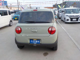コンパクトながら圧迫感の無い車内となっております。