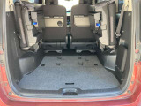 3列目のシートを収納すればさらに大きな荷室ペースになります。