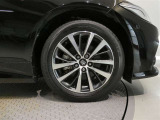 215/55R17です