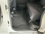 足元は広々♪しっかり内装ルームクリーニングを実施しています。車に自信があるからこそ、是非一度ご来店頂き見てもらえると幸いです。