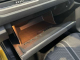 車両詳細など、気になる点などがございましたらお気軽にお問い合わせ下さいませ。より詳細なお写真もメールでお送りいたしますので、まずはお問い合わせを!