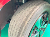 【製造21年/タイヤサイズ185/60R15】摩耗・ヒビ割れがある為、交換おすすめです!お求めやすい価格の新品タイヤをご用意しておりますので、予算を抑えて安全に乗り出せます☆