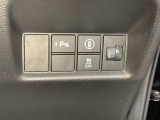 ヘッドライトレベリング機能で、重い荷物を積んだ時の光軸調整が可能です