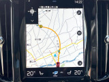 【9インチタッチスクリーン純正HDDナビ】「Apple Car Play」「Android Auto」対応のボルボ先進ナビゲーション「SENSUS」。最新地図データへ無料更新してお渡しします。