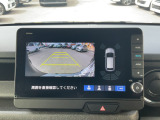 バックカメラは今や必需品ですね。バック駐車時にはしっかりアシストしてくれます♪