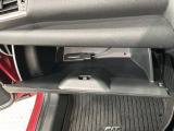 自社商品化センターにて内外装のクリーニングを実施しております!