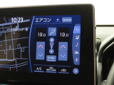 左右独立で温度調整可能なオートエアコンを装備しております。