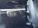 ●アダプティブクルーズコントロール『設定した速度で前方車両に追いつくと、安全な車間距離を自動で調整して前方車両を追従します。長距離ドライブでの疲労を軽減する大変重宝する機能です。』