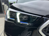 BMWのオートライトは積極的にライトをつけることにより、自車の存在を周囲に向けアピールいたします。それは安全性への配慮でもあります。