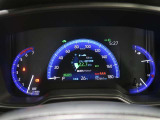 とっても見やすいメーターです。夜間時はラグジュアリーな気分にさせてくれる照明が魅力ですので、夜のドライブも楽しみになりますよ♪