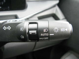 アダプティブLEDヘッドライトのオートハイビーム機能はボタン一つで切り替え出来ます。