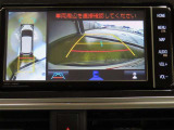 車両を上から見たような映像を映し出すパノラミックビューモニター付きです。