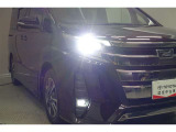 話題のLEDヘッドランプが採用されております! 省電力で長寿命、しかもとても明るく熱くなりにくい性質を持ったライトになります。虫も寄ってきにくい性質も持っております。