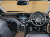 オシャレなインテリアで運転する気分も盛り上がりますよね^^