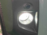 LEDフォグランプ LEDの明るい光が霧の発生や悪天候時に視界確保をサポートします!