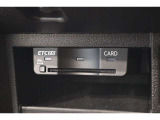 ETC2.0装着済み 高速道路と自動車が情報連携し、渋滞迂回ルート表示、安全運転サポート、災害時の適切な誘導など、多彩な情報サービスを提供します。