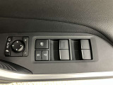 この度は数多くある掲載車の中から当店のお車をご覧いただきありがとうございます。写真では分かりにくい外装の状態はいつでもお問い合わせください。スタッフが分かりやすく丁寧にお答えいたします!