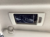 マツダ純正スマートインETC装備!サンバイザーの裏に車載器をスッキリ収納!ワンプッシュでETCカードの出し入れも簡単にできます。