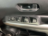 運転席のパワーウインドウ等操作部