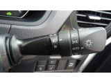 ライトもAUTO機能が付いていて、暗くなると自動で点灯し、明るくなると自動で消灯するので、大変お役にたちますよ!!