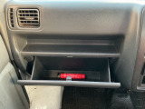 屋上展示場に常に50台以上の車両をご用意!お気に入りの1台が見つかるかも!?
