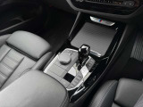 弊社お客様より頂いた下取車やデモカーが在庫の殆どを占めています。車の経歴や整備記録が分かり、ご安心してお車をお選び頂ける正規ディーラーならではのラインナップでございます。