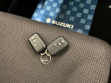 【スマートキー】キーをポケットやカバンに入れたままでもドアの施錠・開錠ができ、雨の日や荷物の多い日に大活躍!