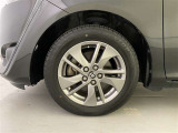 機敏さを引き立てる純正アルミ 185/60 R15 装着!
