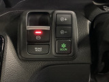 停車中にブレーキペダルを踏み続けなくてもブレーキ保持ができるオートマチックブレーキホールド機能もついております。『ECONスイッチ』車を低燃費モードに自動制御します。