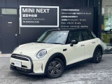 納車前に360度の点検を行います。本国ドイツと同じ研修を受けた優秀なメカニックが点検致します。その中でも狭き門のMINIマイスターは日本でも少数。弊社には熟練のMINIマイスターが在籍しております。