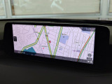 マツダコネクトの10.25インチワイドセンターディスプレイです。『Android Auto』『Apple CarPlay』や独自のコネクテッドサービスに対応したインターフェイスシステムです。