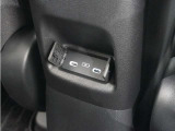 ◆type-C充電ポート、USB充電ポート◆スマートフォンの充電等にも便利な接続ポートも使いやすい場所に装備されています。